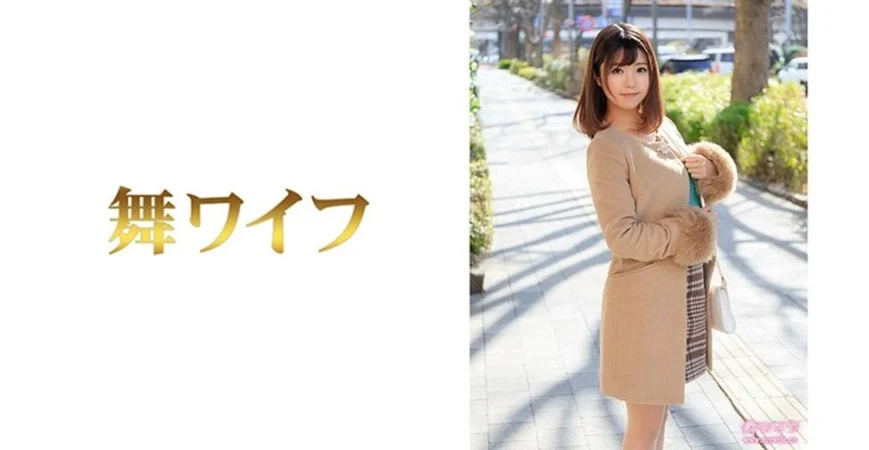 美艳女直播主大跳脱衣艳舞